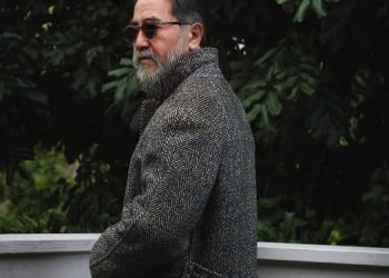 Biết Càng Nhiều, Càng Cô Đơn