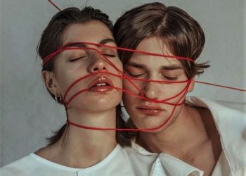 Vòng Xoáy Tiêu Cực & Đừng Tin Vào Suy Nghĩ Của Mình