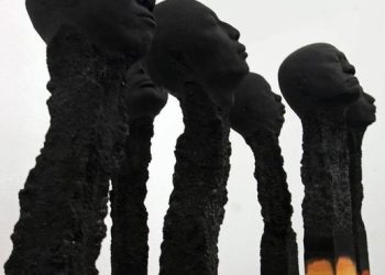 Những Kẻ Đánh Cắp Trải Nghiệm