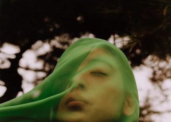 Thích Ở Đâu Thì Kẹt Ở Đó