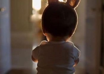 TẠI SAO KHÔNG NÊN ĐÓNG BỈM CHO TRẺ ?