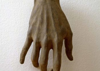 YÊU THƯƠNG BẢN THÂN HAY VUỐT VE BẢN NGÃ