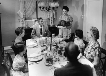 VÌ SAO NHỮNG BẬC CHA MẸ TỐT LẠI CÓ NHỮNG ĐỨA CON NGHỊCH NGỢM